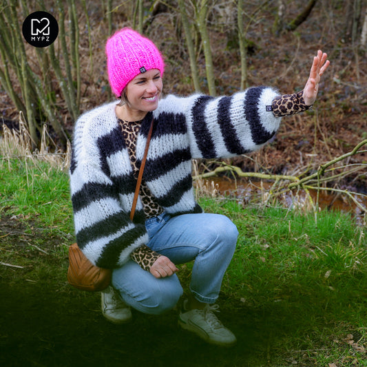 Breipatroon – MYPZ Chunky Mohair Cardigan Black & White No.15 (ENG-NL-DE)