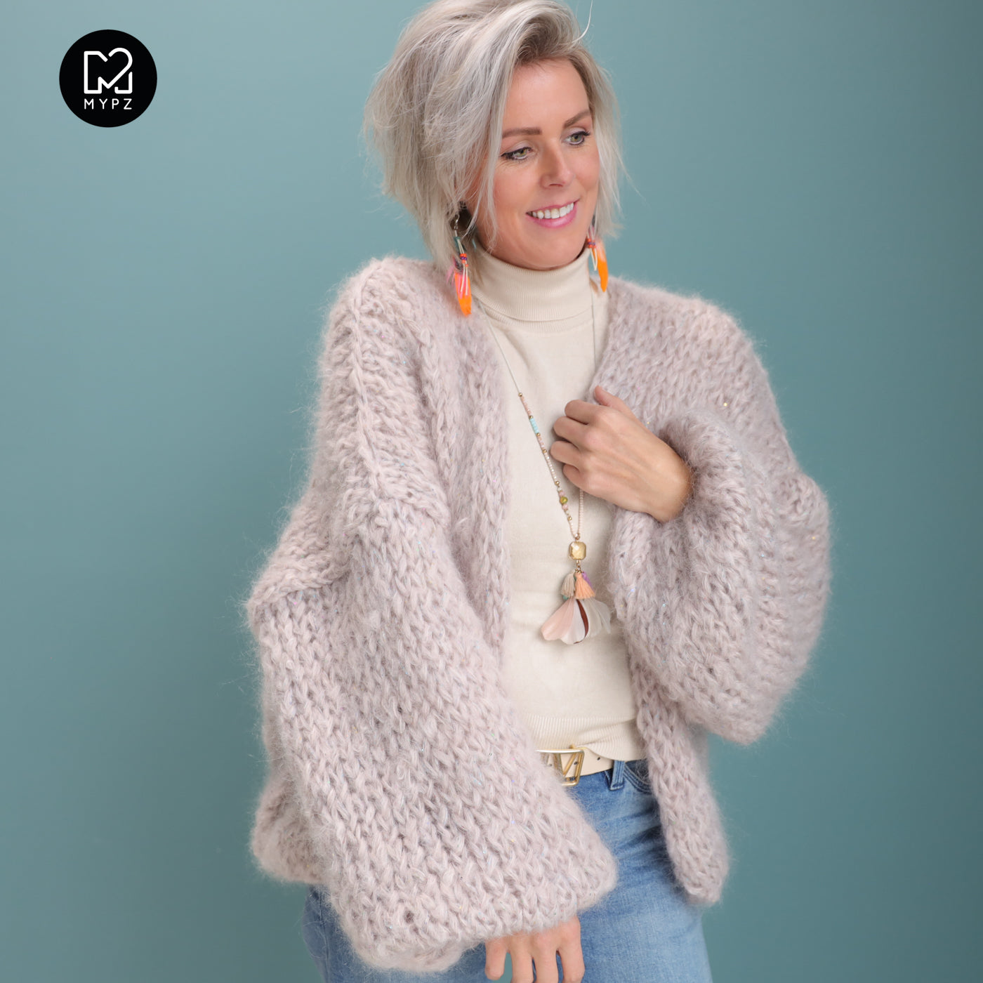 Breipatroon – MYPZ short basic chunky cardigan Sparkling No15 (ENG-NL-DE)