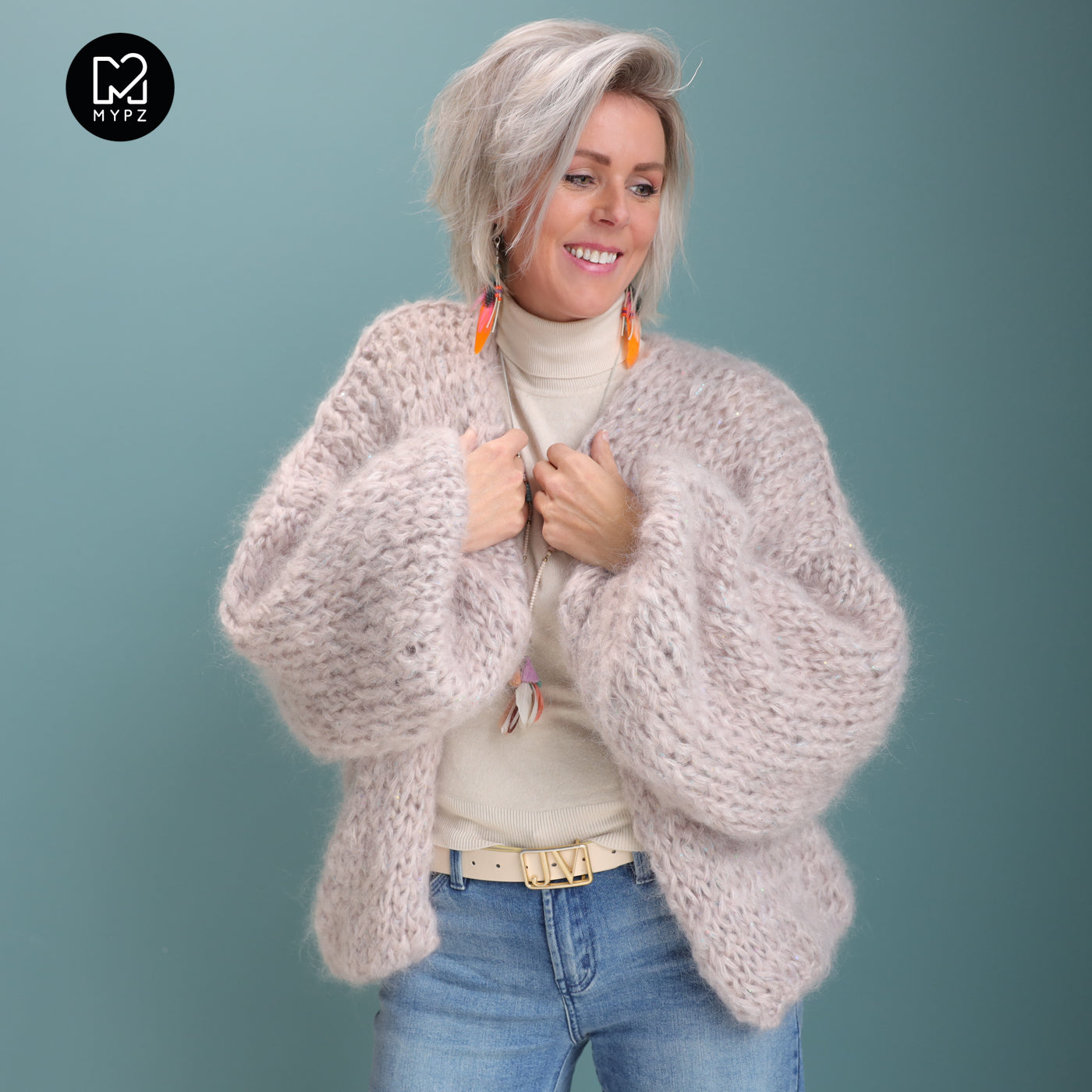 Breipatroon – MYPZ short basic chunky cardigan Sparkling No15 (ENG-NL-DE)
