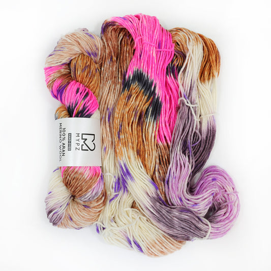 MYPZ Hand-dyed 100% Aran Merino Wool – Funky Caramel