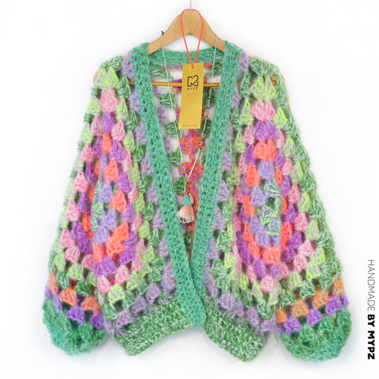 Crochet kit - MYPZ Chunky Hexagon Cardigan Pistachio (ENG-NL-DE)