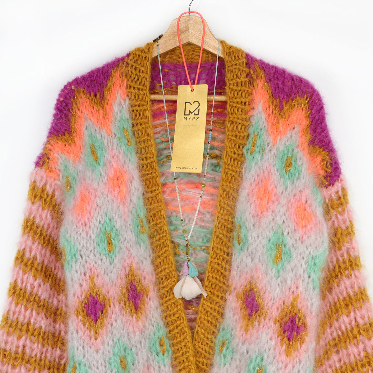 Breipatroon - Chunky Mohair-jas Flora nr.12 (ENG-DE-NL-ES-FR-IT-DA-SV-NO)